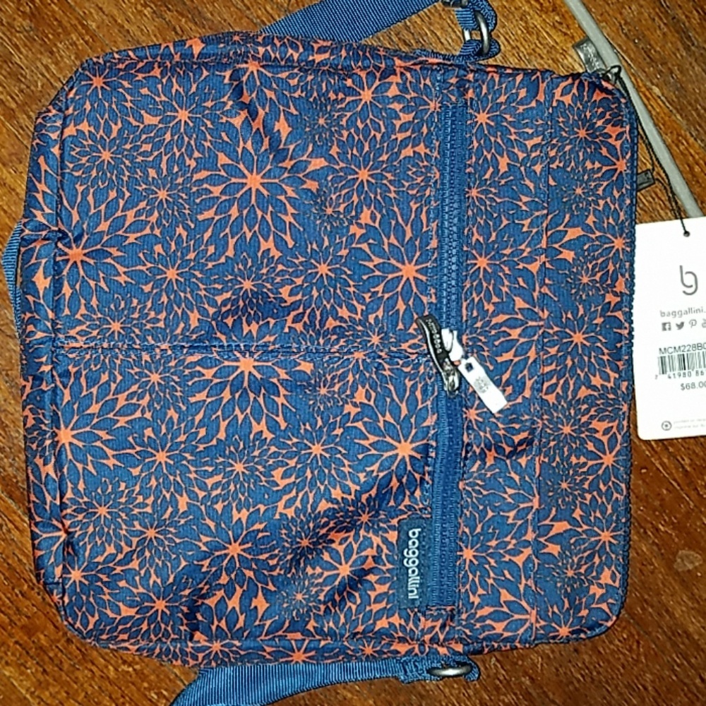 Crossbody baggallini bag